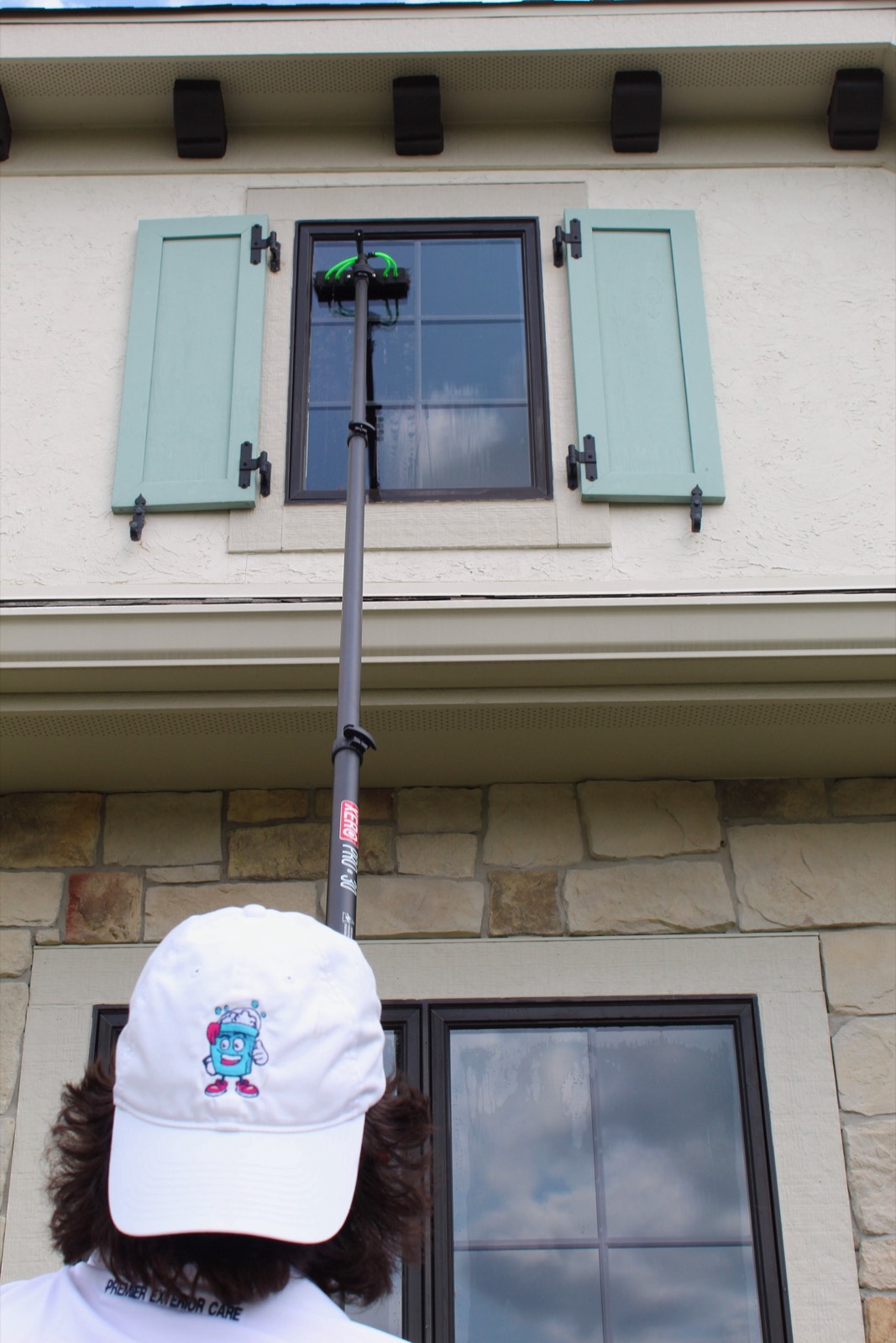 Professional window cleaning team
